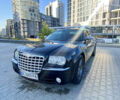 Черный Крайслер 300C, объемом двигателя 3.5 л и пробегом 251 тыс. км за 8800 $, фото 4 на Automoto.ua