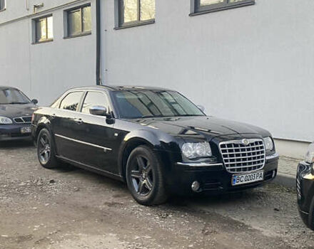 Черный Крайслер 300C, объемом двигателя 3.5 л и пробегом 251 тыс. км за 8800 $, фото 6 на Automoto.ua