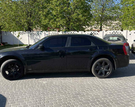 Чорний Крайслер 300C, об'ємом двигуна 2.7 л та пробігом 110 тис. км за 12000 $, фото 6 на Automoto.ua