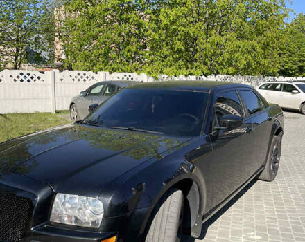 Чорний Крайслер 300C, об'ємом двигуна 2.7 л та пробігом 110 тис. км за 12000 $, фото 7 на Automoto.ua