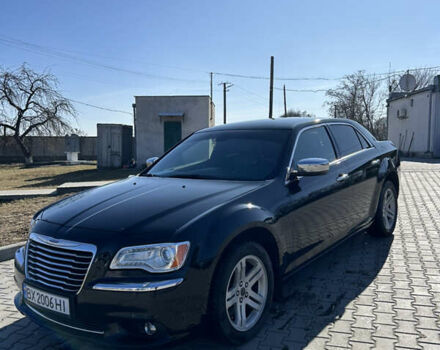 Черный Крайслер 300C, объемом двигателя 3 л и пробегом 170 тыс. км за 12900 $, фото 1 на Automoto.ua