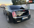 Черный Крайслер 300C, объемом двигателя 3.6 л и пробегом 220 тыс. км за 12900 $, фото 3 на Automoto.ua