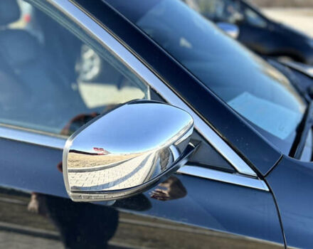 Черный Крайслер 300C, объемом двигателя 3 л и пробегом 170 тыс. км за 12900 $, фото 12 на Automoto.ua