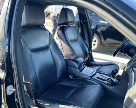 Черный Крайслер 300C, объемом двигателя 3 л и пробегом 170 тыс. км за 12900 $, фото 11 на Automoto.ua