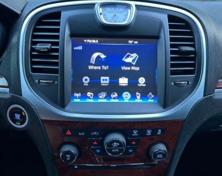 Крайслер 300C 2012 у Києві на Automoto.ua Чорний Крайслер 300C, об'ємом двигуна 3.6 л та пробігом 215 тис. км за 10900 $, фото 14 на Automoto.ua