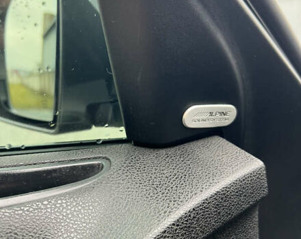 Черный Крайслер 300C, объемом двигателя 2.99 л и пробегом 260 тыс. км за 10800 $, фото 8 на Automoto.ua