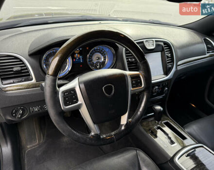 Черный Крайслер 300C, объемом двигателя 3 л и пробегом 280 тыс. км за 13000 $, фото 9 на Automoto.ua