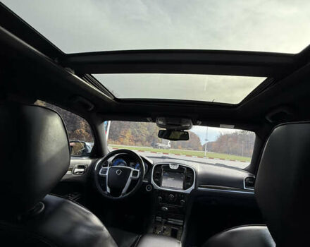 Черный Крайслер 300C, объемом двигателя 3 л и пробегом 280 тыс. км за 13000 $, фото 10 на Automoto.ua