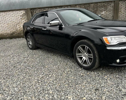 Черный Крайслер 300C, объемом двигателя 2.99 л и пробегом 260 тыс. км за 10800 $, фото 1 на Automoto.ua