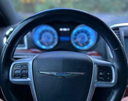 Крайслер 300C 2012 у Києві на Automoto.ua Чорний Крайслер 300C, об'ємом двигуна 3.6 л та пробігом 215 тис. км за 10900 $, фото 10 на Automoto.ua