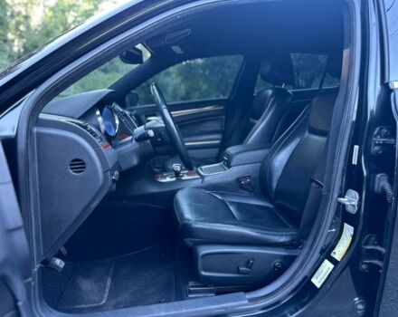 Крайслер 300C 2012 у Києві на Automoto.ua Чорний Крайслер 300C, об'ємом двигуна 3.6 л та пробігом 215 тис. км за 10900 $, фото 7 на Automoto.ua