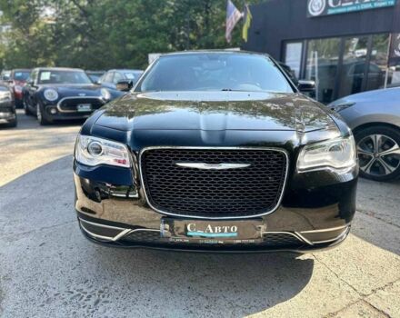 Чорний Крайслер 300C, об'ємом двигуна 3.6 л та пробігом 67 тис. км за 13850 $, фото 1 на Automoto.ua