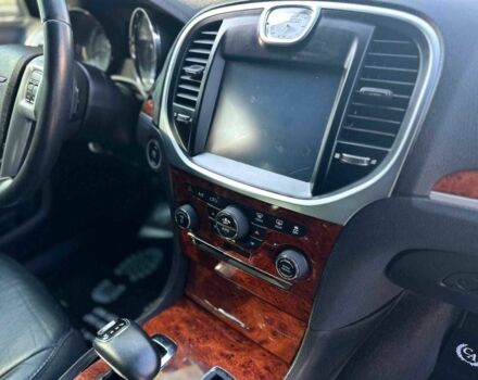 Чорний Крайслер 300C, об'ємом двигуна 3.6 л та пробігом 67 тис. км за 13850 $, фото 10 на Automoto.ua