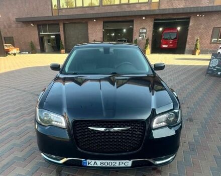 Черный Крайслер 300C, объемом двигателя 3.6 л и пробегом 133 тыс. км за 8499 $, фото 7 на Automoto.ua