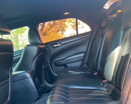 Черный Крайслер 300C, объемом двигателя 3.6 л и пробегом 165 тыс. км за 16800 $, фото 15 на Automoto.ua
