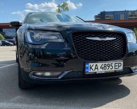 Черный Крайслер 300C, объемом двигателя 3.6 л и пробегом 165 тыс. км за 16800 $, фото 1 на Automoto.ua