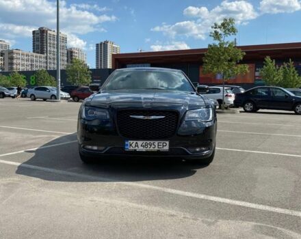 Черный Крайслер 300C, объемом двигателя 3.6 л и пробегом 165 тыс. км за 16800 $, фото 5 на Automoto.ua