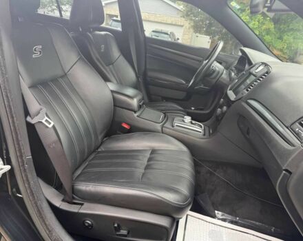 Черный Крайслер 300C, объемом двигателя 3.6 л и пробегом 78 тыс. км за 7900 $, фото 8 на Automoto.ua