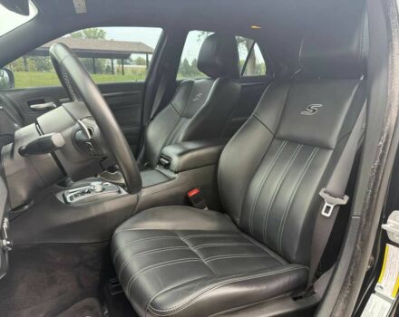 Черный Крайслер 300C, объемом двигателя 3.6 л и пробегом 78 тыс. км за 7900 $, фото 11 на Automoto.ua