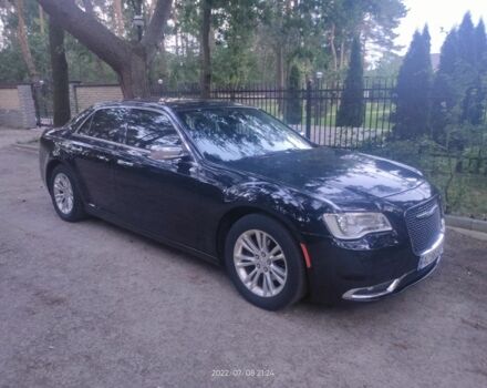 Черный Крайслер 300C, объемом двигателя 3.6 л и пробегом 144 тыс. км за 16500 $, фото 1 на Automoto.ua