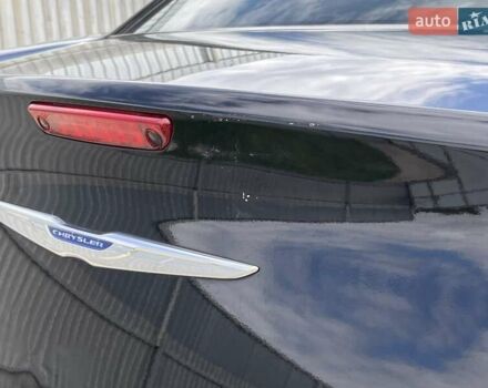 Черный Крайслер 300C, объемом двигателя 3.6 л и пробегом 175 тыс. км за 14900 $, фото 8 на Automoto.ua