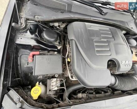 Черный Крайслер 300C, объемом двигателя 3.6 л и пробегом 175 тыс. км за 14900 $, фото 21 на Automoto.ua