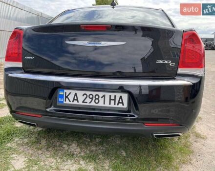 Черный Крайслер 300C, объемом двигателя 3.6 л и пробегом 175 тыс. км за 14900 $, фото 1 на Automoto.ua
