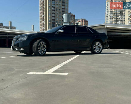 Черный Крайслер 300C, объемом двигателя 3.6 л и пробегом 99 тыс. км за 19200 $, фото 4 на Automoto.ua