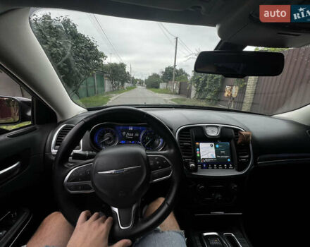 Черный Крайслер 300C, объемом двигателя 3.6 л и пробегом 65 тыс. км за 17000 $, фото 10 на Automoto.ua