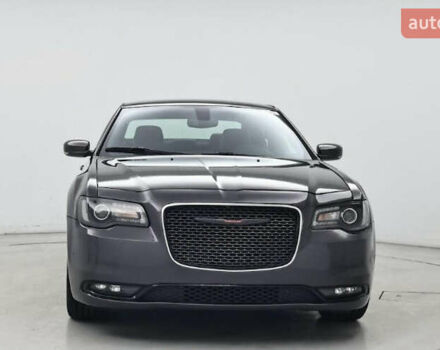 Черный Крайслер 300C, объемом двигателя 3.6 л и пробегом 79 тыс. км за 2900 $, фото 2 на Automoto.ua