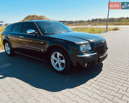 Черный Крайслер 300C, объемом двигателя 3 л и пробегом 300 тыс. км за 7599 $, фото 6 на Automoto.ua