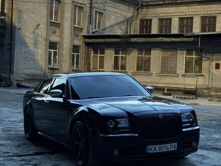 Крайслер 300C 2004 в Киеве на Automoto.ua Черный Крайслер 300C, объемом двигателя 3.5 л и пробегом 265 тыс. км за 8200 $, фото 1 на Automoto.ua