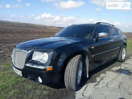 Крайслер 300 C 2005 в Каневе на Automoto.ua Черный Крайслер 300 C, объемом двигателя 0 л и пробегом 318 тыс. км за 10800 $, фото 1 на Automoto.ua