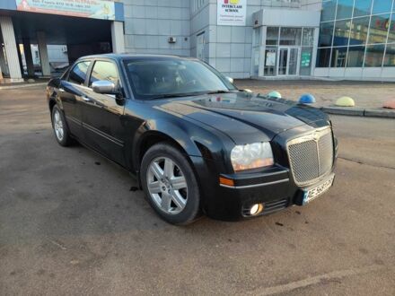 Крайслер 300C 2005 в Кривом Роге на Automoto.ua Черный Крайслер 300C, объемом двигателя 3.5 л и пробегом 320 тыс. км за 8300 $, фото 1 на Automoto.ua