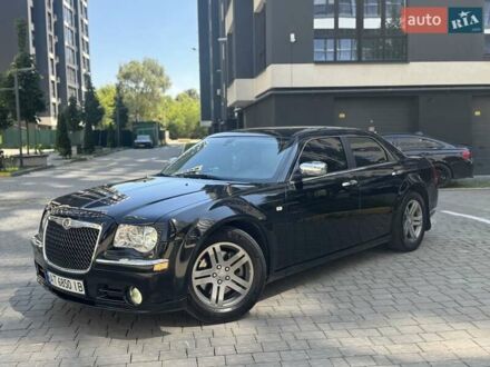 Черный Крайслер 300C, объемом двигателя 2.7 л и пробегом 179 тыс. км за 8450 $, фото 1 на Automoto.ua
