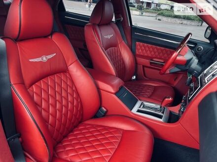 Черный Крайслер 300C, объемом двигателя 5.7 л и пробегом 75 тыс. км за 12000 $, фото 1 на Automoto.ua
