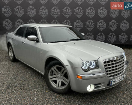 Чорний Крайслер 300C, об'ємом двигуна 3.5 л та пробігом 189 тис. км за 7500 $, фото 1 на Automoto.ua