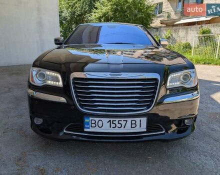 Черный Крайслер 300C, объемом двигателя 3 л и пробегом 96 тыс. км за 17300 $, фото 1 на Automoto.ua