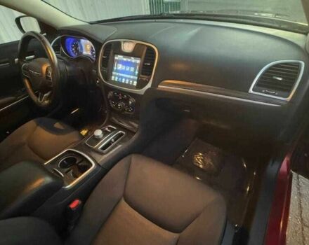 Красный Крайслер 300C, объемом двигателя 3.6 л и пробегом 31 тыс. км за 3100 $, фото 9 на Automoto.ua