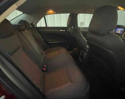 Красный Крайслер 300C, объемом двигателя 3.6 л и пробегом 31 тыс. км за 3100 $, фото 12 на Automoto.ua