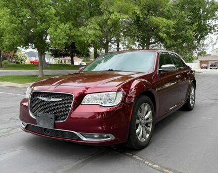 Красный Крайслер 300C, объемом двигателя 3.6 л и пробегом 125 тыс. км за 5500 $, фото 1 на Automoto.ua