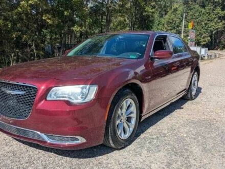 Крайслер 300C 2016 в Тернополе на Automoto.ua Красный Крайслер 300C, объемом двигателя 3.6 л и пробегом 56 тыс. км за 2000 $, фото 1 на Automoto.ua