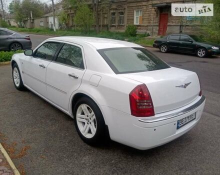 Крайслер 300C, об'ємом двигуна 2.7 л та пробігом 158 тис. км за 11000 $, фото 3 на Automoto.ua