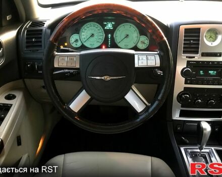 Крайслер 300C, объемом двигателя 2.7 л и пробегом 174 тыс. км за 7499 $, фото 10 на Automoto.ua