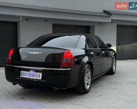 Крайслер 300C, объемом двигателя 3 л и пробегом 375 тыс. км за 8300 $, фото 11 на Automoto.ua