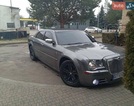 Крайслер 300C, объемом двигателя 3 л и пробегом 339 тыс. км за 8000 $, фото 7 на Automoto.ua