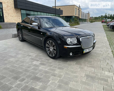 Крайслер 300C, объемом двигателя 2.7 л и пробегом 260 тыс. км за 9400 $, фото 10 на Automoto.ua