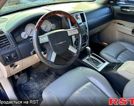 Крайслер 300C, об'ємом двигуна 27 л та пробігом 206 тис. км за 7700 $, фото 9 на Automoto.ua