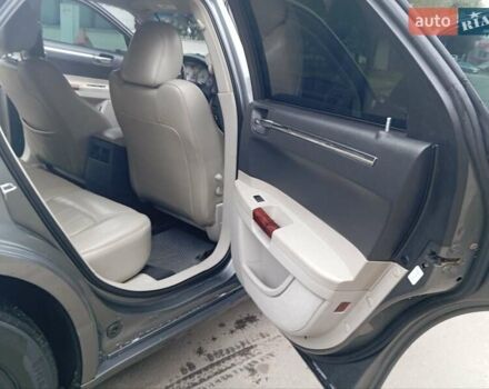 Крайслер 300C, объемом двигателя 3 л и пробегом 339 тыс. км за 7900 $, фото 17 на Automoto.ua
