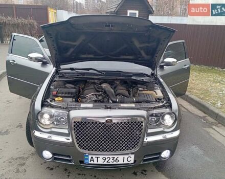 Крайслер 300C, объемом двигателя 3 л и пробегом 339 тыс. км за 7900 $, фото 21 на Automoto.ua
